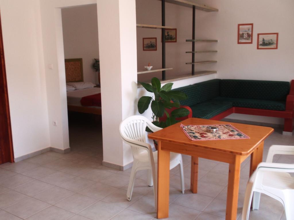 Zena Star Aparthotel Tarrafal  Quarto foto